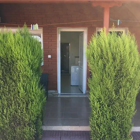 Kitrino Bed & Breakfast